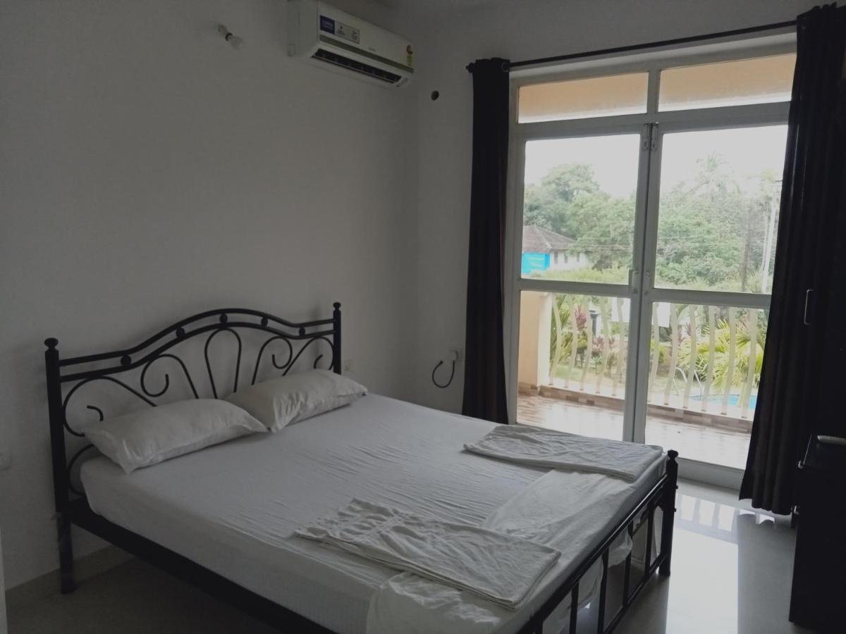 Zalor Residency 2 Apartment Varca Bagian luar foto