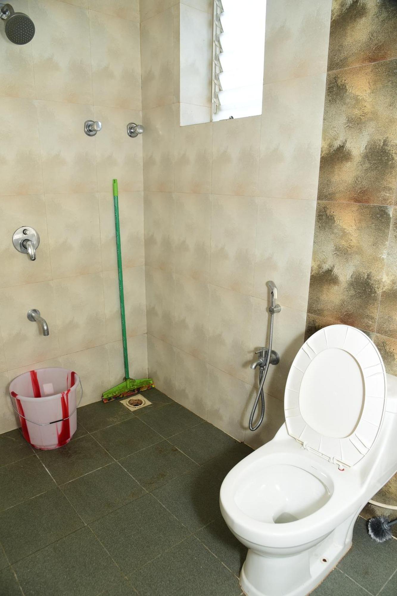 Zalor Residency 2 Apartment Varca Bagian luar foto