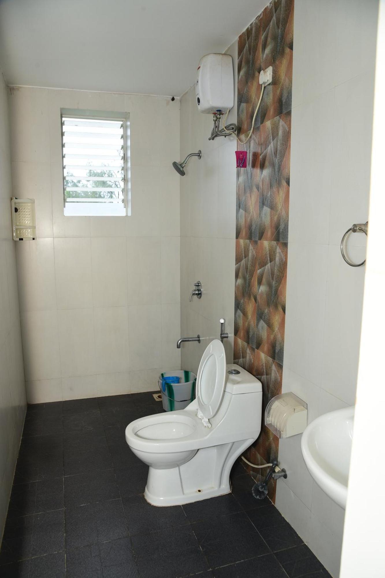 Zalor Residency 2 Apartment Varca Bagian luar foto
