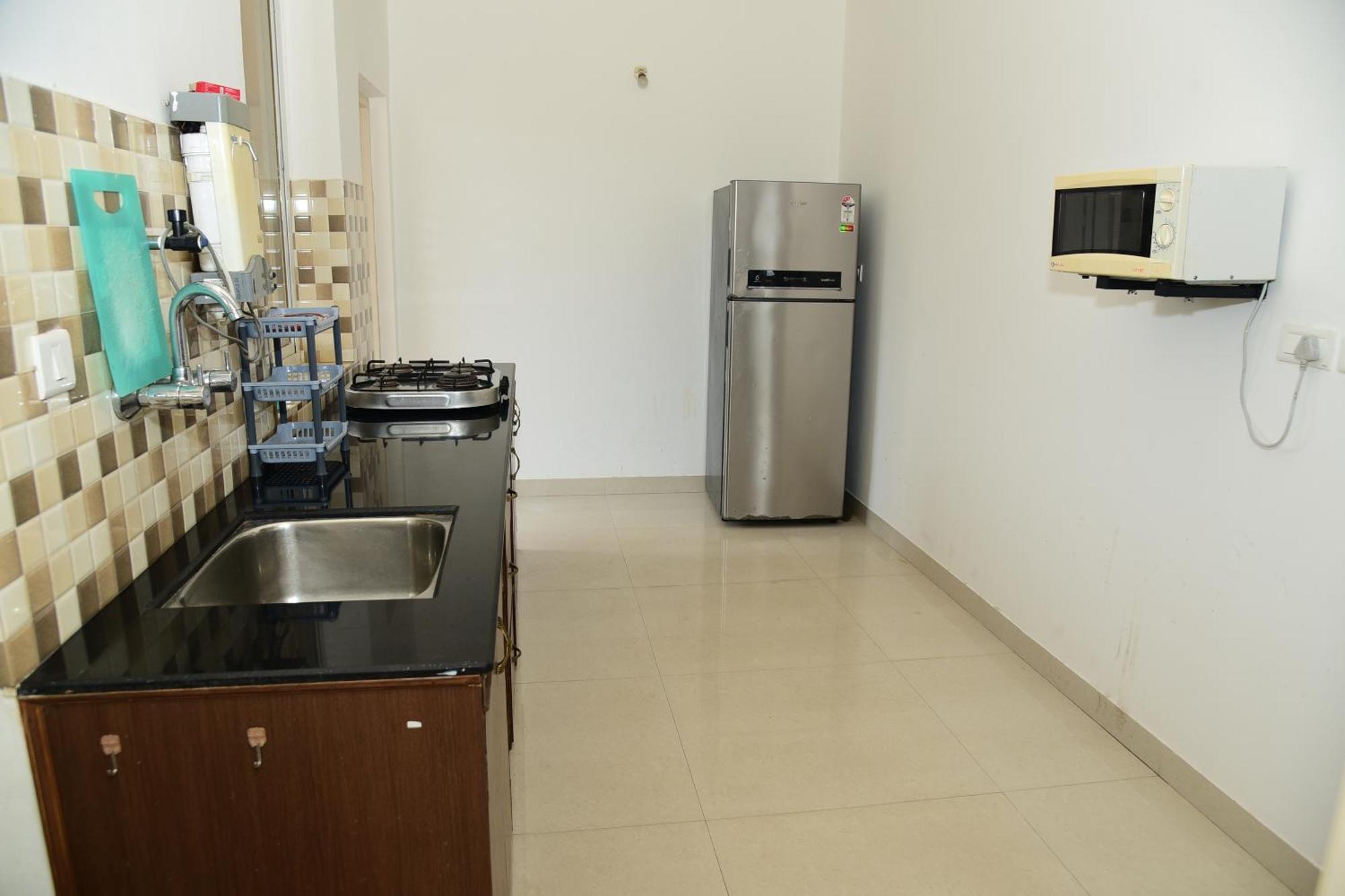 Zalor Residency 2 Apartment Varca Bagian luar foto