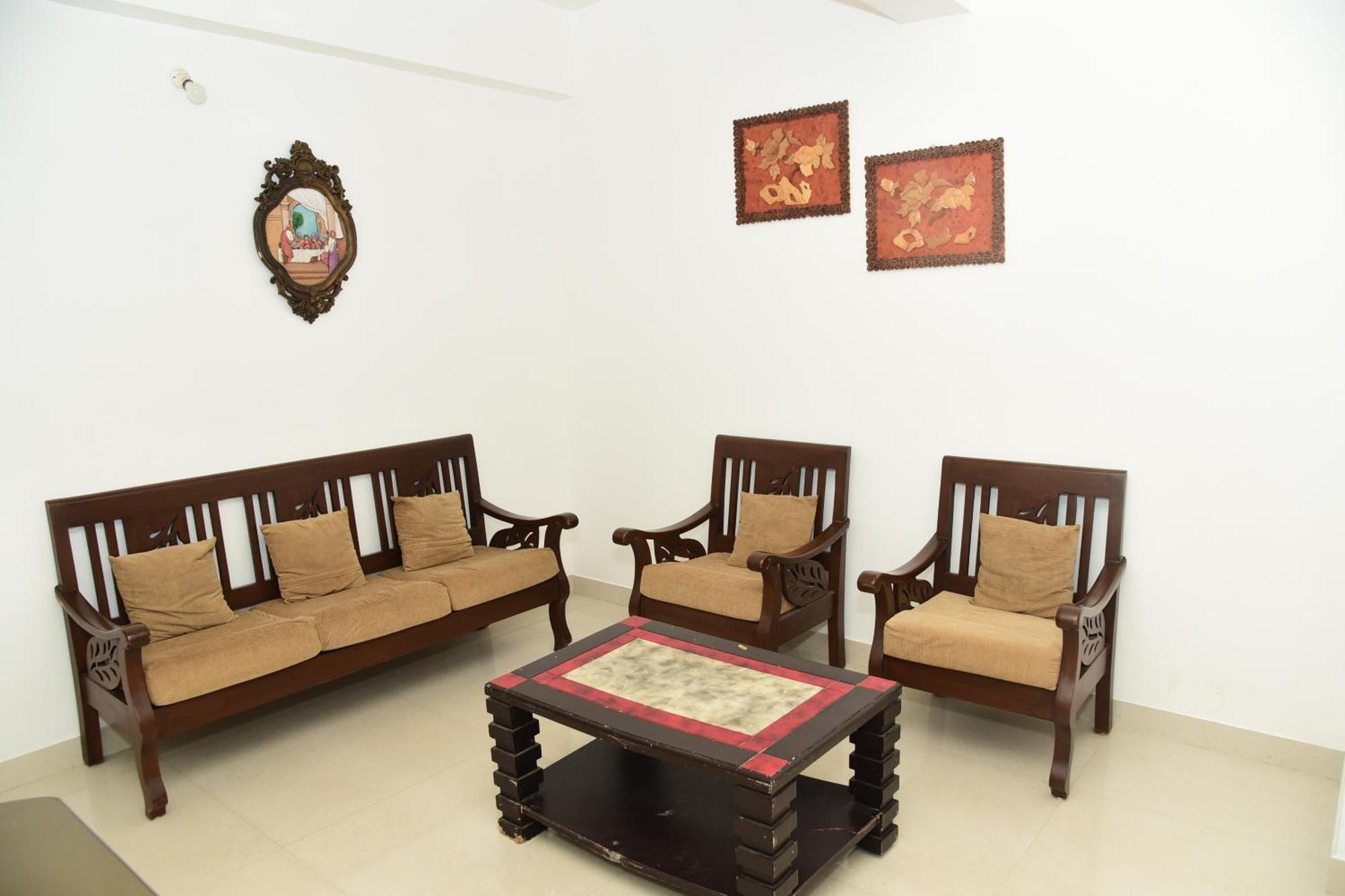Zalor Residency 2 Apartment Varca Bagian luar foto