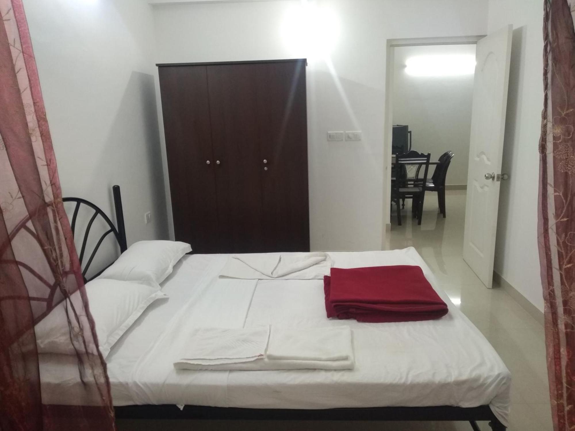 Zalor Residency 2 Apartment Varca Bagian luar foto