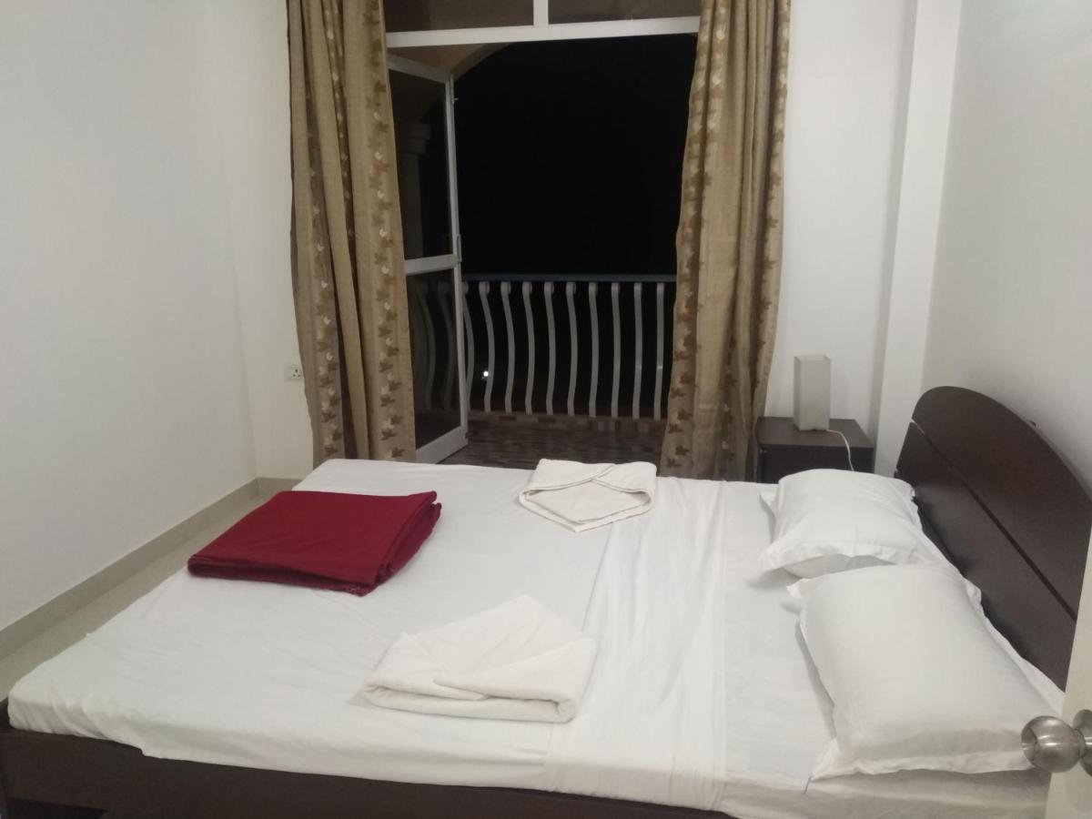 Zalor Residency 2 Apartment Varca Bagian luar foto